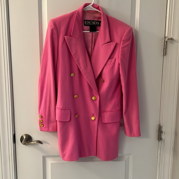 Pink Escada blazer with gold buttons double breasted - Picture 6 of 8